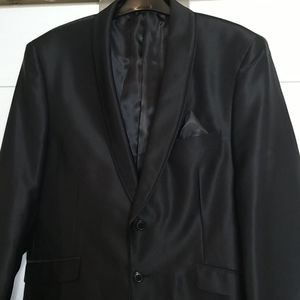 Orsini black suit jacket.
